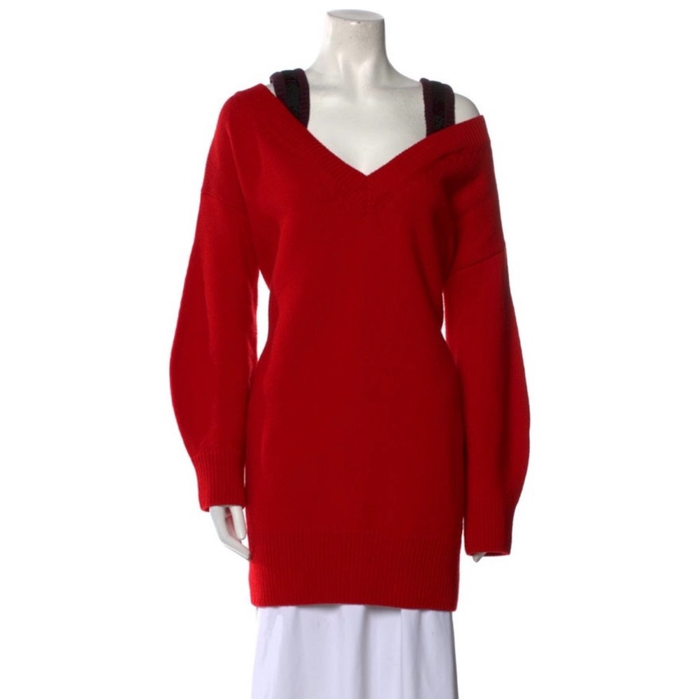 Tunic v-neck sweater dress